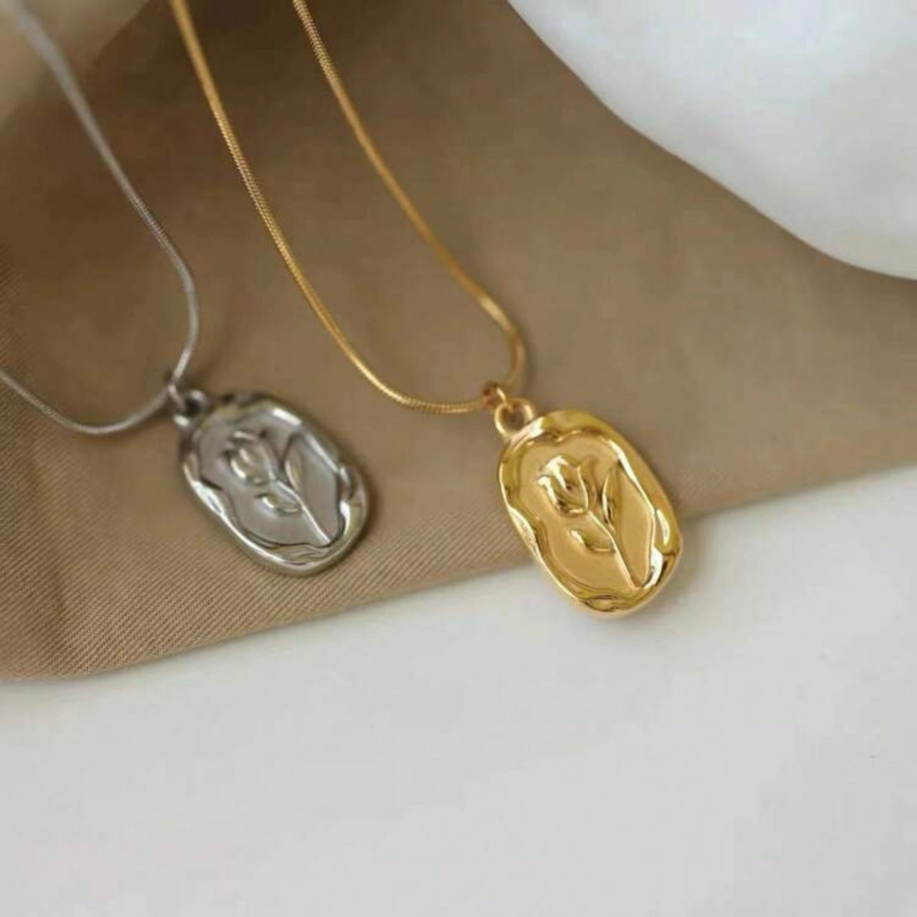 Rose Necklace